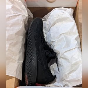 Nike Epic React Flyknit Be True sneakers